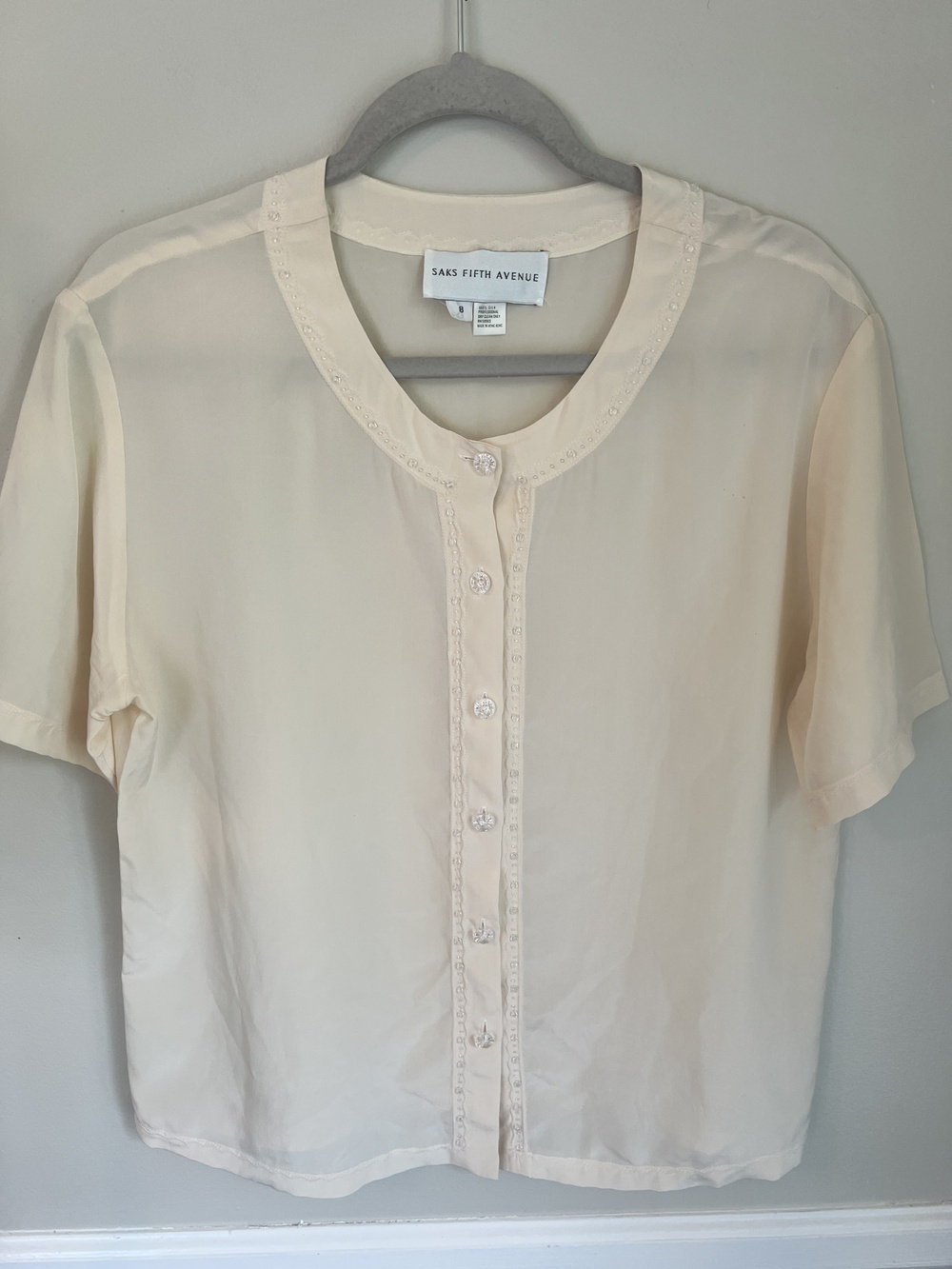 Saks Fifth Avenue Women's Silk Blouse Cream Size 8 Vintage Beaded Pearl Button